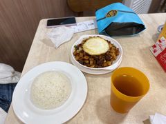 干免治牛肉饭-喜莲咖啡