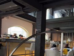 -穹六人间 people 6(岳阳路店)