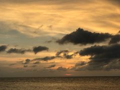 -Sunset Bar(丹绒亚路香格里拉店)