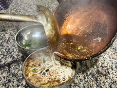 -正宗杨记普洱酸醋米线(总店)