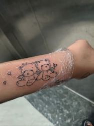 -龙之吻专业刺青·手工耳洞·纹身去色