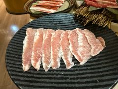 黑毛猪劲肉-不倒翁炭火烧肉(永安里店)