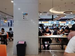 -清华同方科技广场美食广场