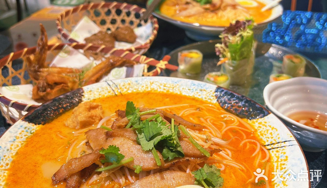这家越南牛肉粉实惠大碗，人均30吃到饱！