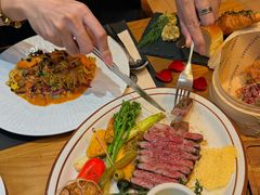 -Mark&Mars Restaurant