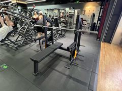 -VLines耀能运动24小时·月付制健身(京广桥店)