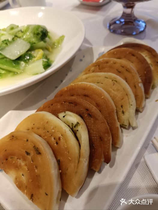 南山饭店(阳明古镇店)手工葱油饼图片