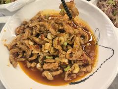 双椒炒猪脊筋-蔼若春.传承三十年云南菜(金碧公园店)