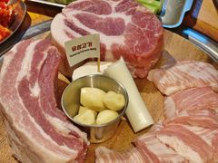 -唯成•韩国炭火烤肉 유성고기