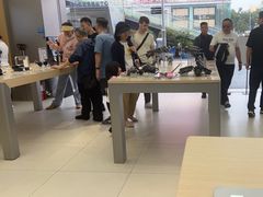 -DJI大疆(深圳华强北曼哈授权体验店)