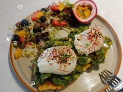 罗勒酱杂菌班尼迪蛋-BE BRIGHT KITCHEN(正佳广场店)