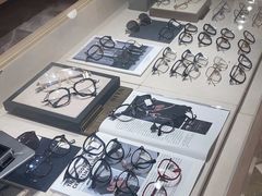-茂昌眼镜(南京东路店)