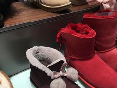 -UGG(燕莎奥特莱斯购物中心店)