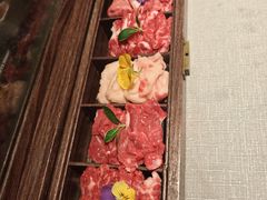 -左庭右院鲜牛肉火锅黑金店(陆家嘴中心店)
