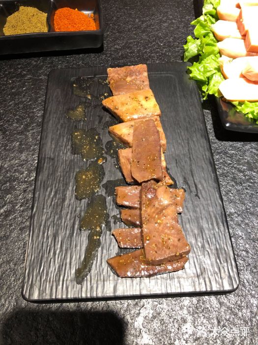 赤铁扒拉锅·烤串·烤鸽子厚切牛舌图片