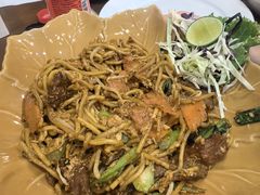 -Naughty Nuri’s Phuket