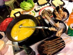 -鲜入围煮花胶鸡海鲜火锅