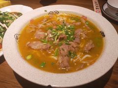 酸汤肥牛-明城饭店(万科九都荟店)