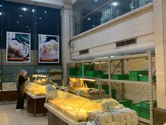 面包甜点陈列柜-清真全盛斋传统糕点(许士庙店)