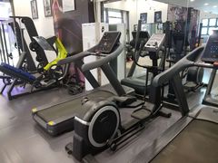 -思迈威健身(积玉桥万达店)