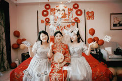-艾米丽婚纱礼服