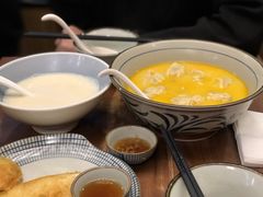 金汤黄鱼馄饨-蟹黄鱼·楼上面馆(外滩中央旗舰店)