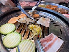 -哈哈碳都·牛肋条无限自助烤肉(台江万达店)