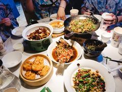 -费大厨辣椒炒肉(高铁吾悦广场店)