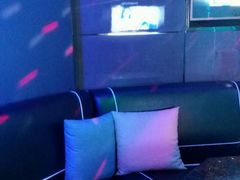 -泡沫BUbbLE量贩式KTV(金沙江路店)