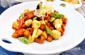 Lotus Root Stir-fried with Pork Crackling