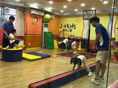 -卓跃儿童运动馆·体能·跳绳·篮球(滨江东中心店)