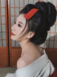 点击看大图 -持熹光年写真体验馆