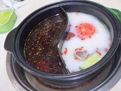 -钢管厂五区小郡肝串串香火锅(梅川路店)