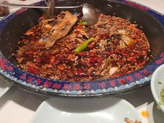 -何师傅美蛙鱼头(汉街店)