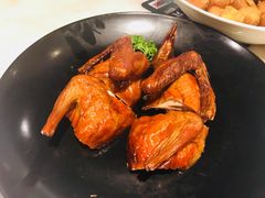 红烧乳鸽-汤城小厨(西直门凯德MALL店)