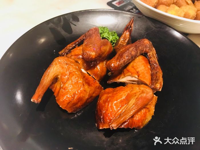 汤城小厨(西直门凯德MALL店)红烧乳鸽图片