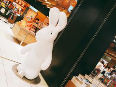 -诚品(信义店)