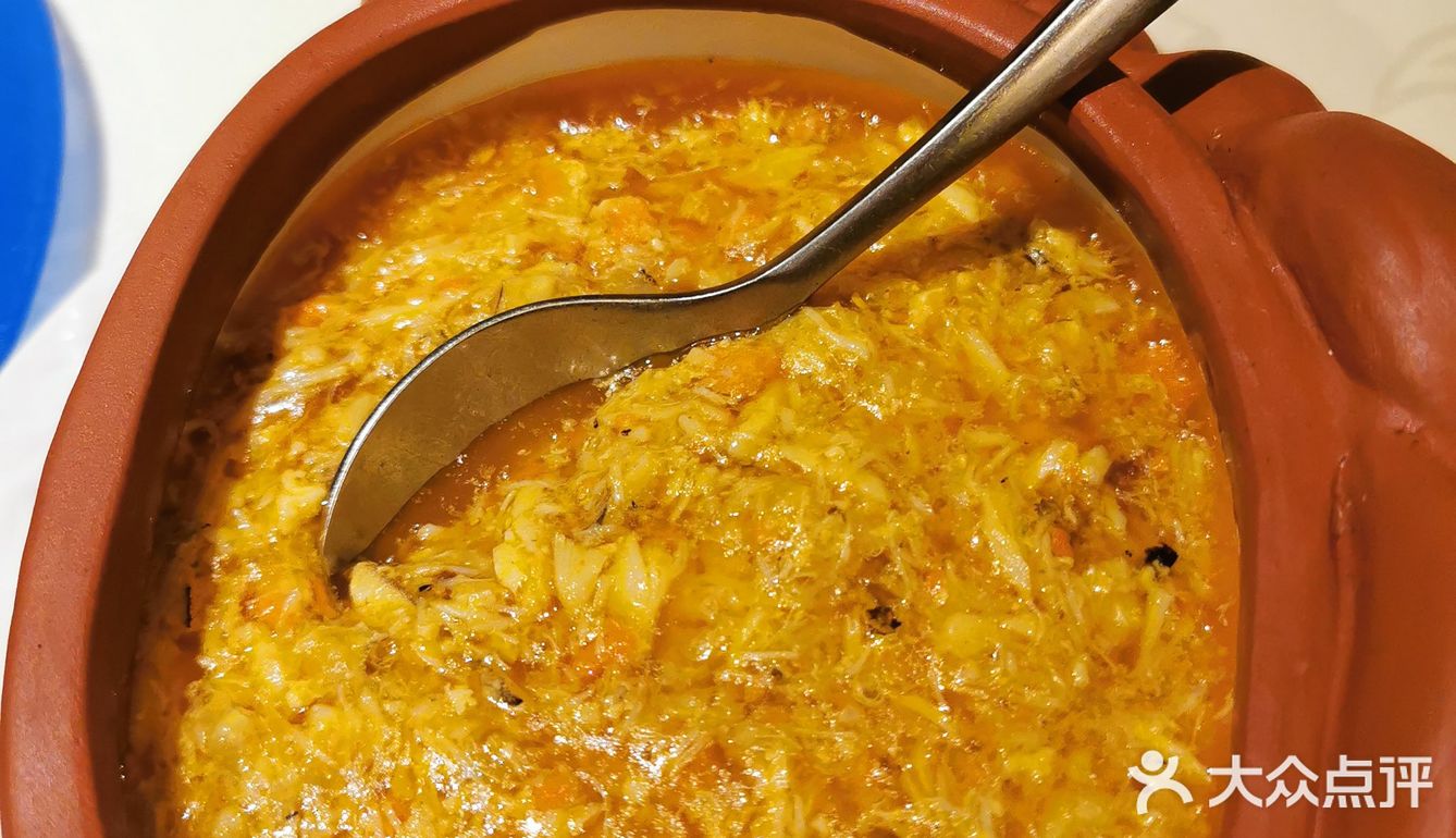 每次来蟹粉、猪尾是必点的，但是这两道菜都有一个特点