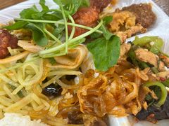 -食里香自助快餐(香槟小镇店)