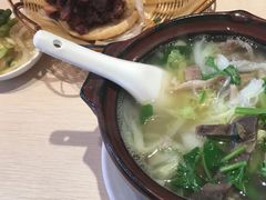 -闫家驴肉老店(华电一校店)
