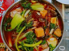 秘制老式麻辣烫-范老二肉串饺子馆(中街店)