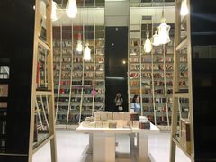 -钟书阁(松江泰晤士小镇店)