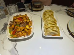 -贯贯吉·清真餐厅(浙江中路店)