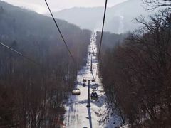 -亚布力新体委滑雪场