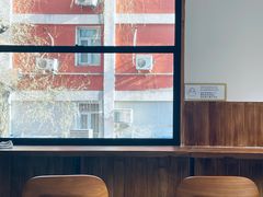 靠窗位-Catch Bagel(芳草地店)