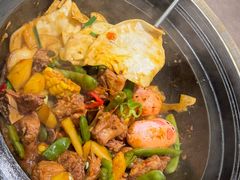 -锅飘飘·东北铁锅炖(雨花客厅店)