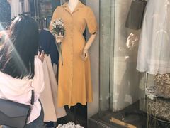 -梨大女人街