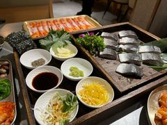 -围炉肉舍丹东海鲜烤肉·烤活鳗(步行街店)