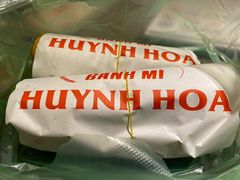 -Bánh Mì Huynh Hoa