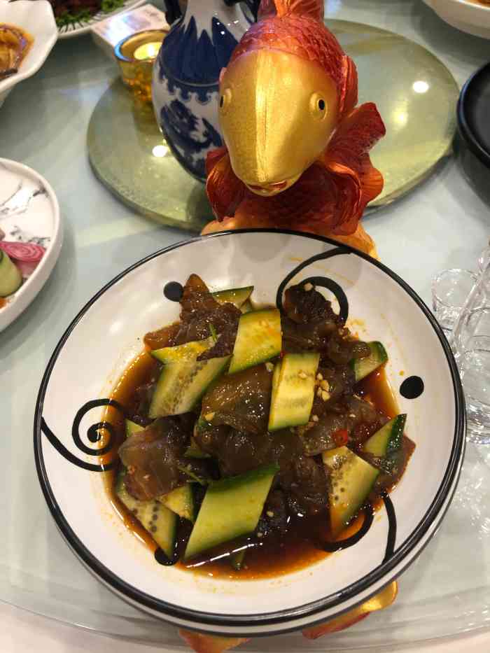 飞天大厦清真餐厅(1f)-"比原来的敦煌大厦餐厅差了很多,牛肉面只有.